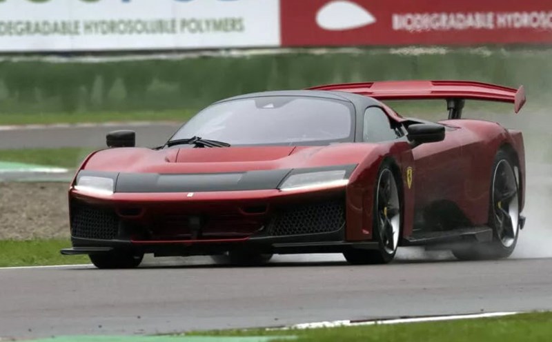 The new Ferrari F80's V6 engine can produce more than 1,100 horsepower. Photo: Ferrari