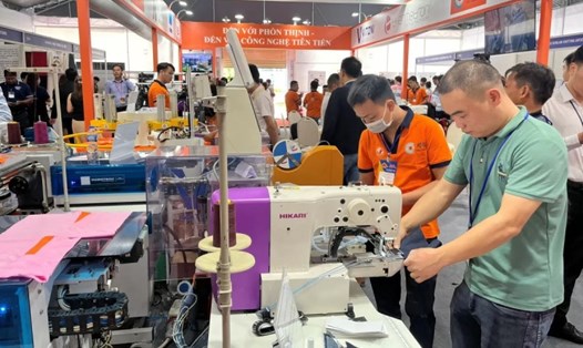 Dệt may Việt Nam hướng đến sản xuất bền vững trong thời đại công nghiệp 4.0. Ảnh Minh Việt