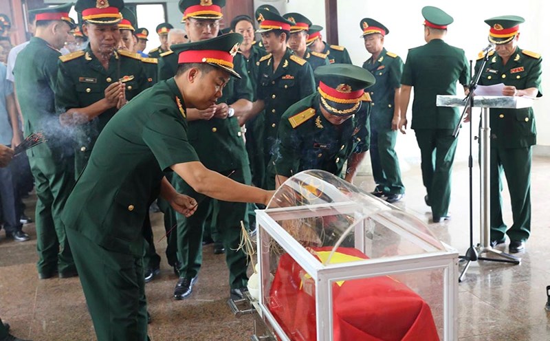 Remains of martyrs who died during the anti-French resistance war were discovered at the Dien Bien Phu battlefield. Photo: The Thien