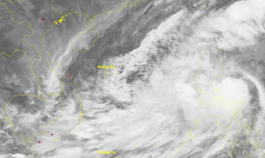 Ảnh mây vệ tinh bão Trà Mi hồi 11 giờ ngày 23.10. Ảnh: Trung tâm Mạng lưới Khí tượng Thủy văn Quốc gia