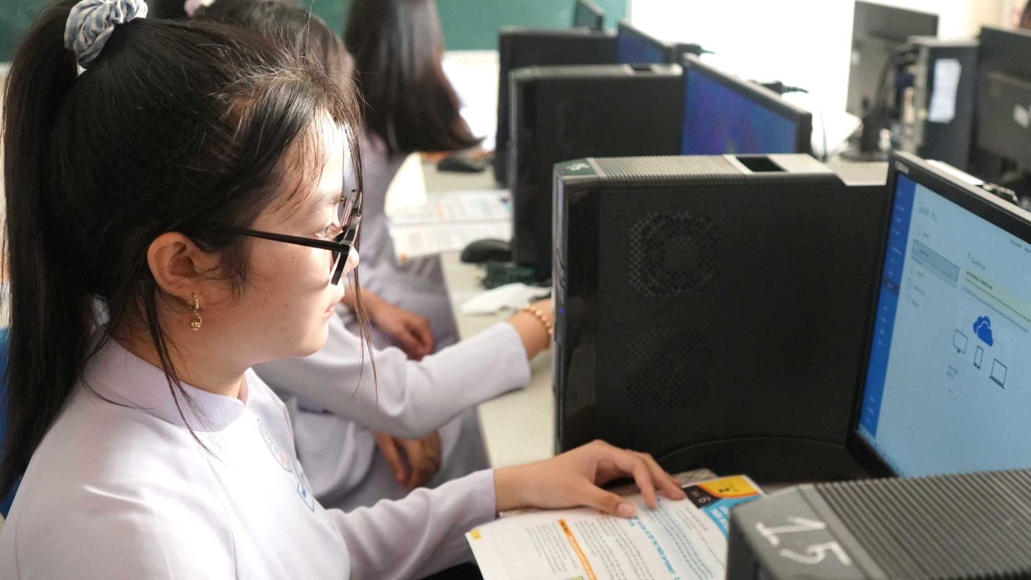 Can Tho approves budget for purchasing assets and equipment for units under the Department of Education and Training in 2024. Photo: My Ly