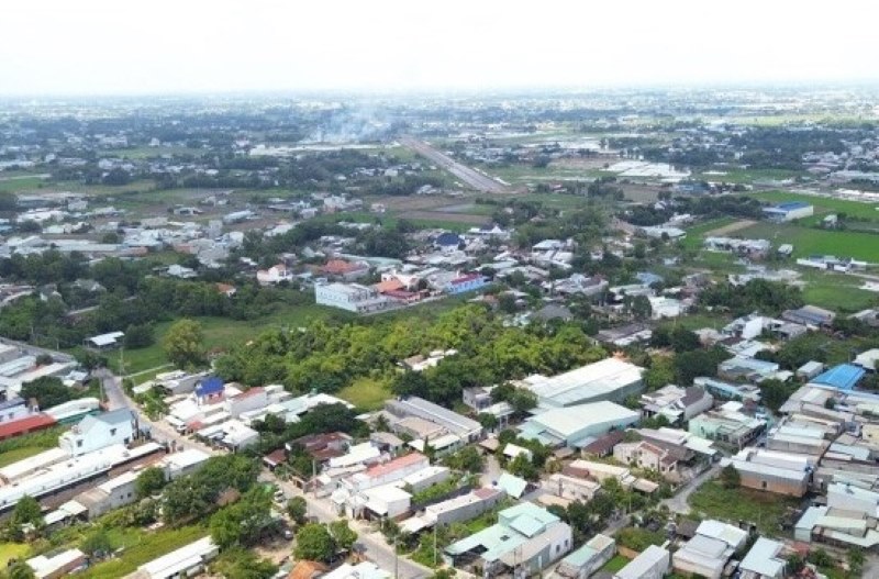 The Department of Planning and Investment of Long An province has announced the suspension of investment selection for two social housing projects in Duc Hoa Dong commune, Duc Hoa district, Long An province. Illustration photo: An Long