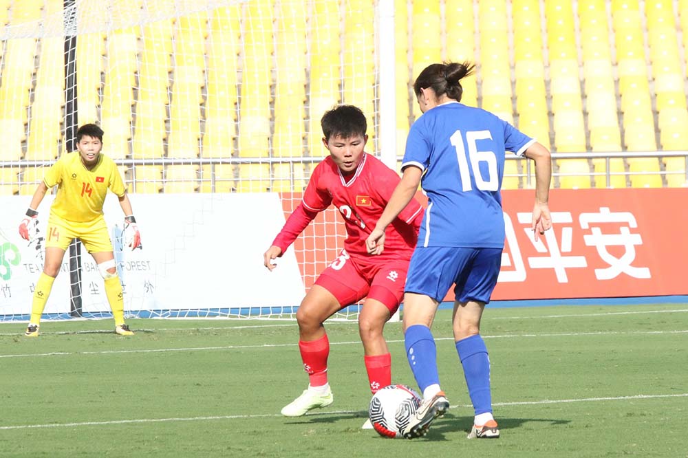 Tuyen nu Viet Nam bao toan thang loi 2-0. Anh: VFF