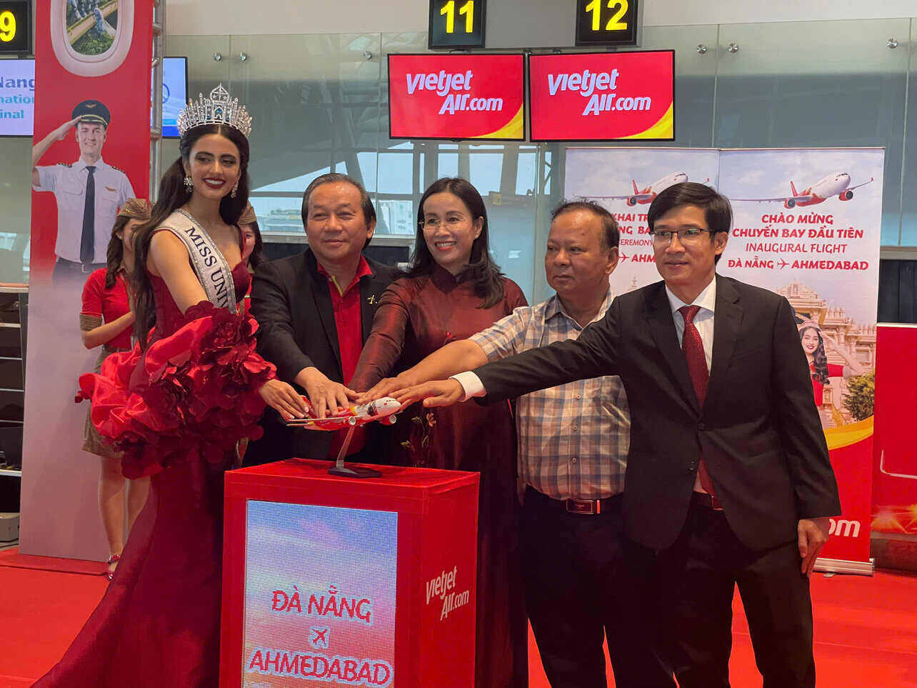 Opening ceremony of Da Nang - Ahmedabad (India) flight route. Photo: Mai Huong