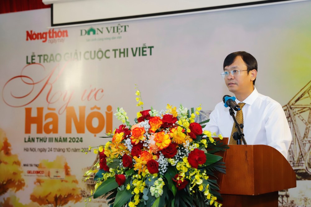 Ông Nguyễn Văn Hoài - Tổng Biên tập Báo Nông thôn Ngày nay/Điện tử Dân Việt - phát biểu tại Lễ trao giải. Ảnh: Ái Vân