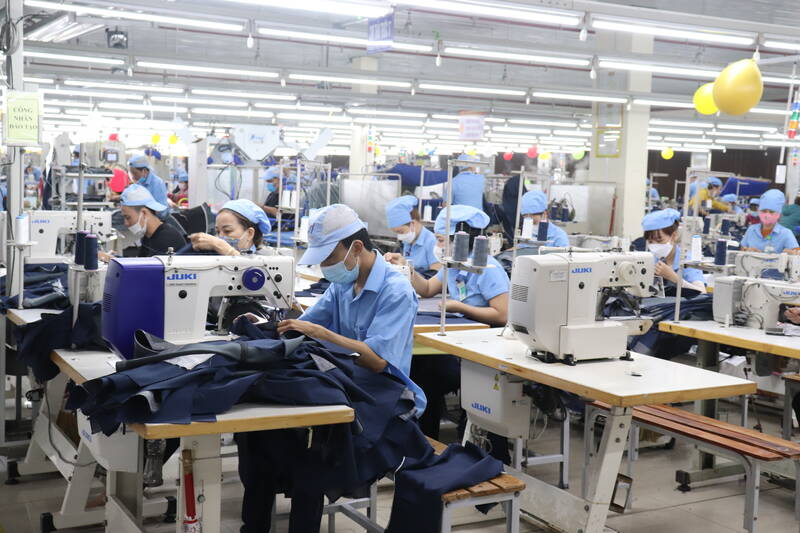 Textiles and agricultural products contribute to enhancing Vietnam's position. Photo: Nguyen Linh