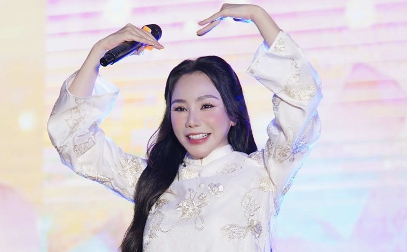 Ho Quynh Huong at the music night. Photo: Artist provided