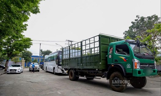 Xe tải cơi nới đi đăng kiểm sẽ bị báo cáo cho cảnh sát giao thông. Ảnh minh họa: Thùy Trang