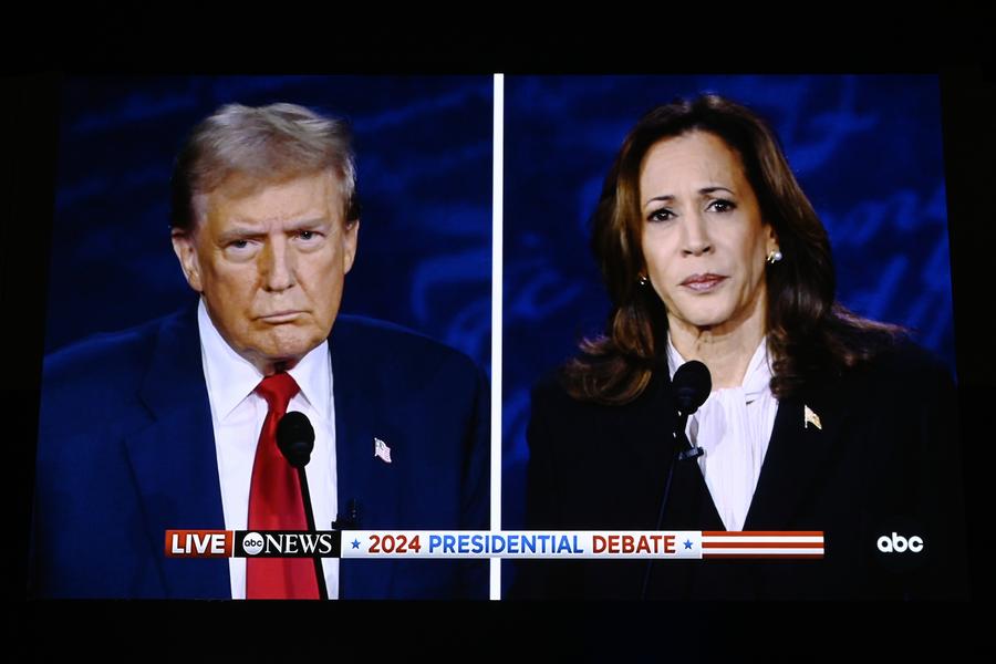 Donald Trump and Kamala Harris debate on television on September 10, 2024. Photo: Xinhua