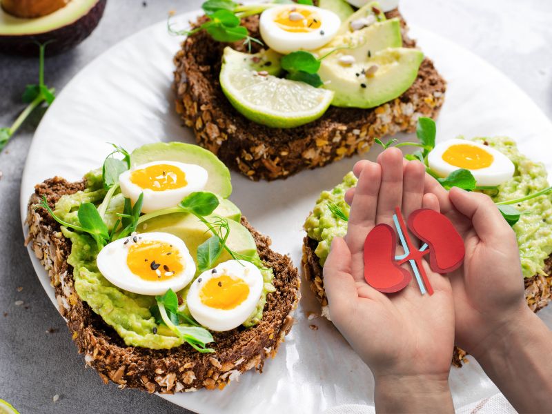 Choosing a healthy breakfast is good for your kidneys. Graphics: Ha May