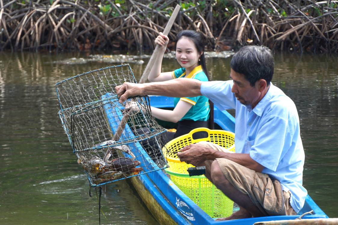 Community tourism in Ca Mau. Photo: Ta Quang