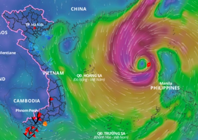 Cap nhat vi tri bao Tra Mi vao 8h sang nay 25.10. Anh: He thong Giam sat thien tai Viet Nam