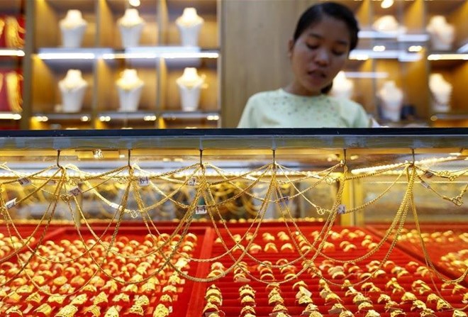 Gold prices continue to rise, heading towards a record high of $2,800/ounce. Photo: Xinhua.