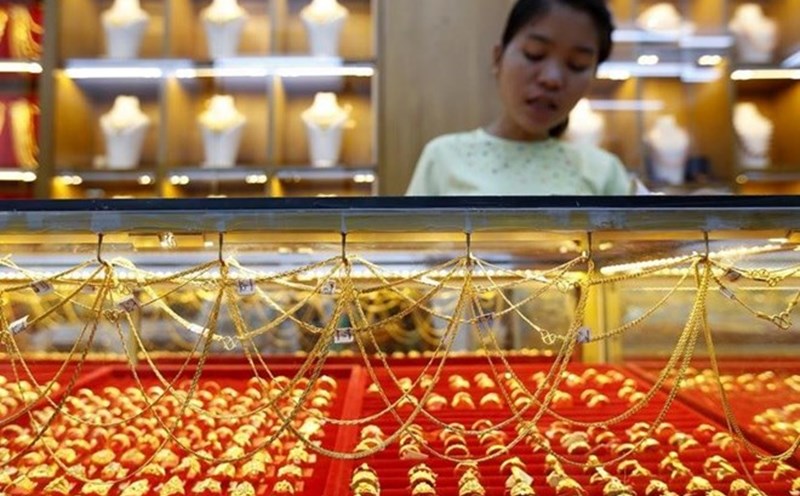 Gold prices continue to rise, heading towards a record high of $2,800/ounce. Photo: Xinhua.
