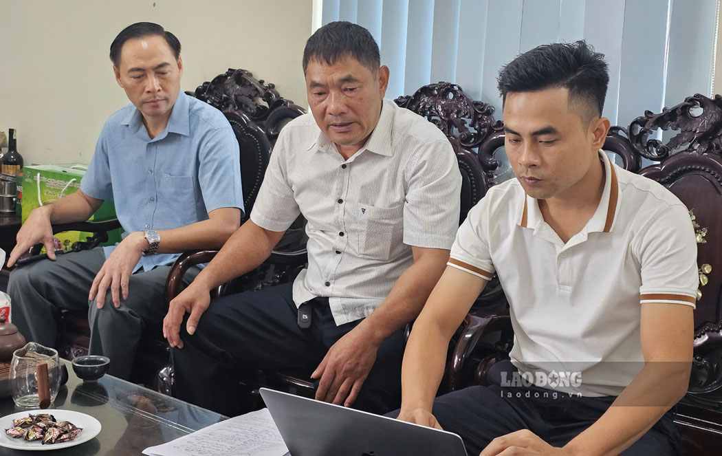 Many drivers with blue license plates in Yen Bai want to ensure their rights before retirement. Photo: Bao Nguyen