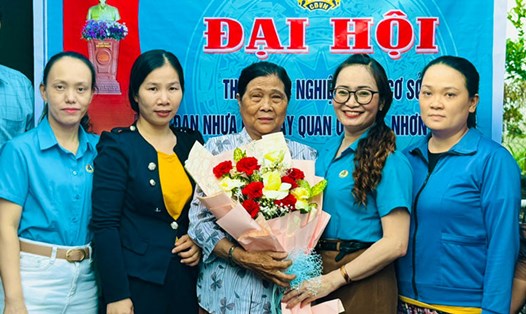 Ra mắt Ban Chấp hành Nghiệp đoàn cơ sở Quan Quang. Ảnh: LĐLĐ thị xã An Nhơn.