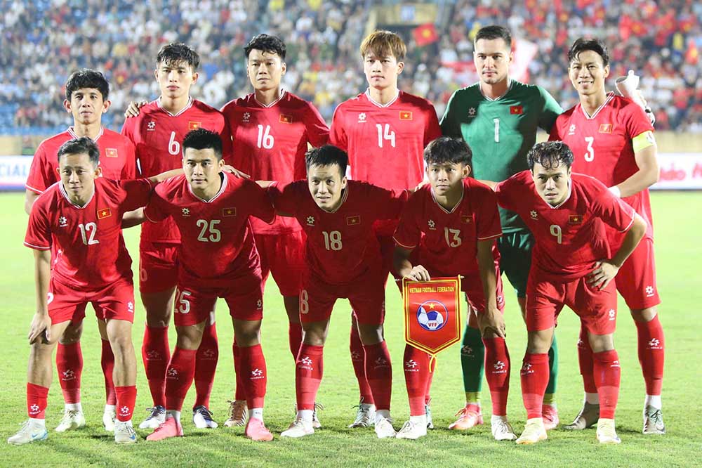 Vietnam team ranked 119th in FIFA rankings. Photo: Minh Dan