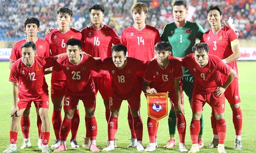 Tuyển Việt Nam đứng hạng 119 trong bảng xếp hạng FIFA. Ảnh: Minh Dân