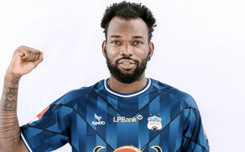 Hoang Anh Gia Lai officially informed about FIFA's penalty related to player Martin Dzilah. Photo: HAGL FC