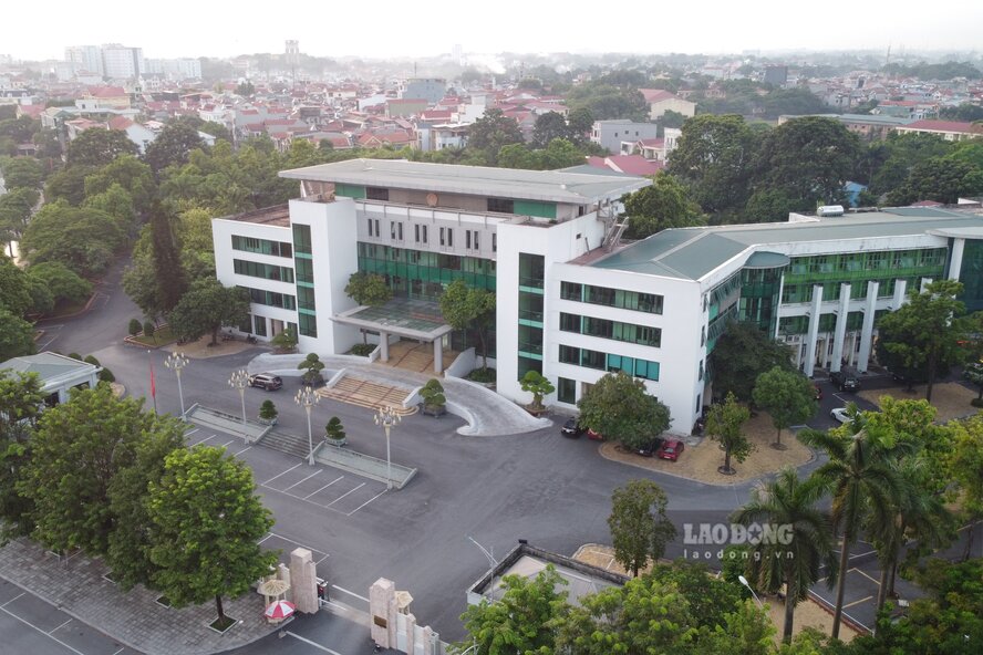 Phu Tho selects contractor to renovate and repair the headquarters of the Provincial People's Council and People's Committee. Photo: To Cong.