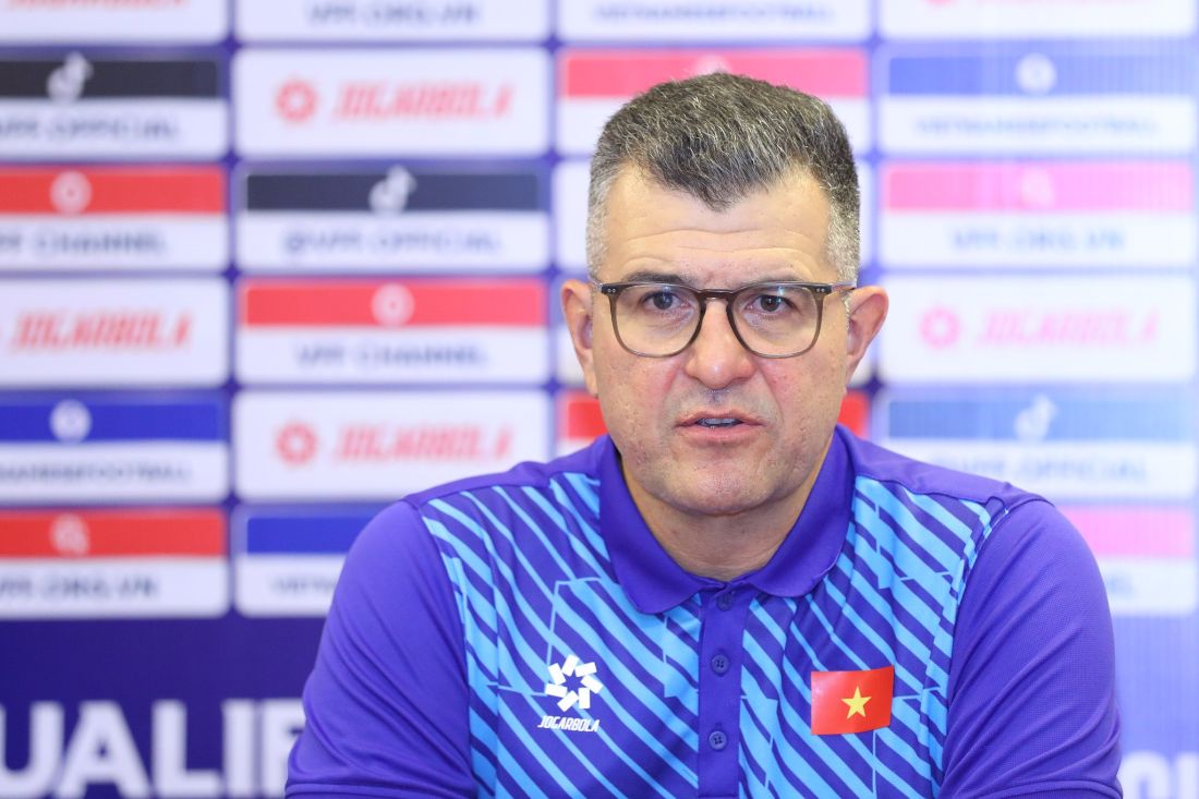 Coach Cristiano Roland of the Vietnam U17 team. Photo: Minh Dan