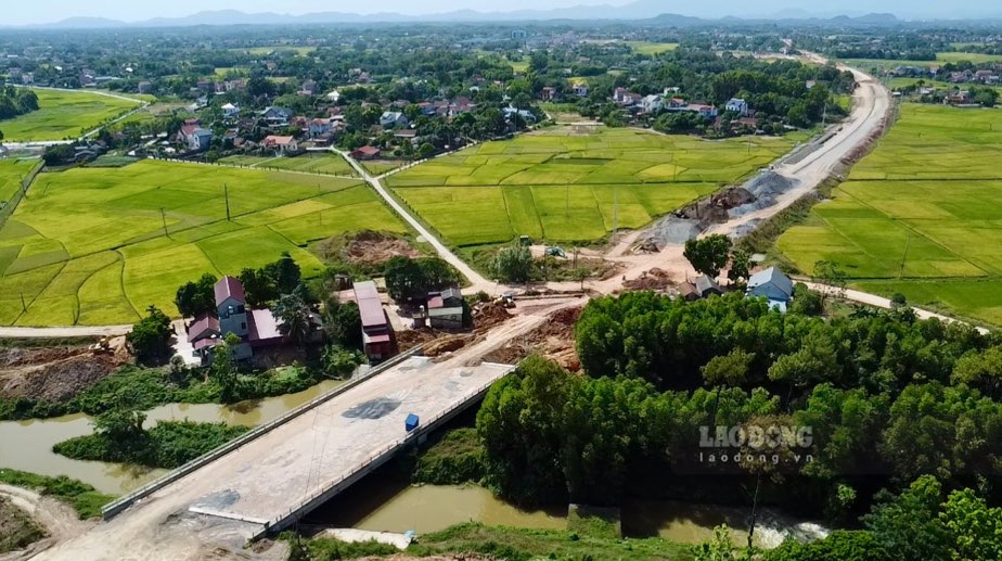 The Ring Road 5 project is in its final stages. Photo: Viet Bac