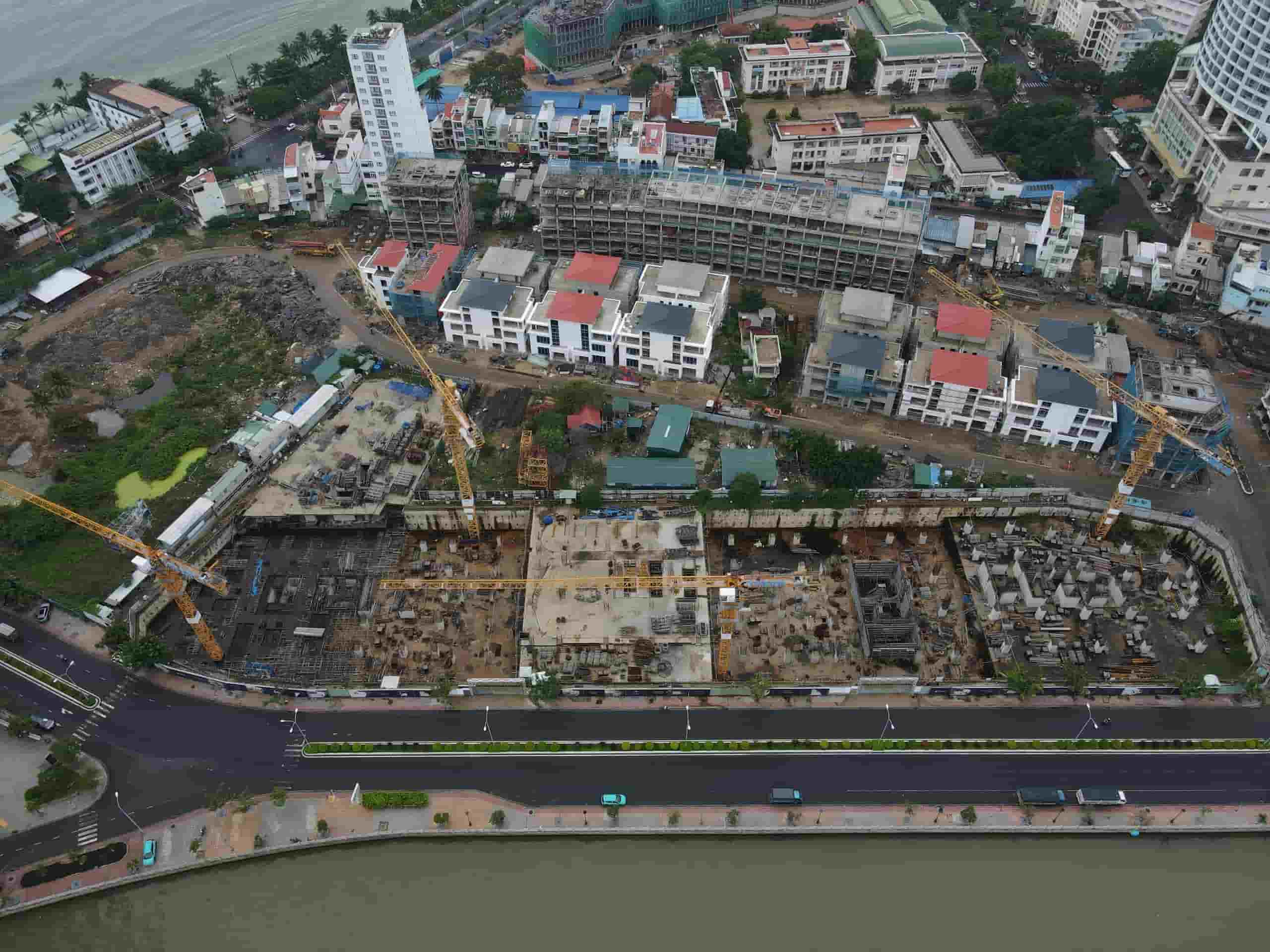 The investor of the Tan Lap Islet Residential Area Project requested an extension of the project schedule, as it is difficult to complete the project due to slow site clearance. Photo: Huu Long