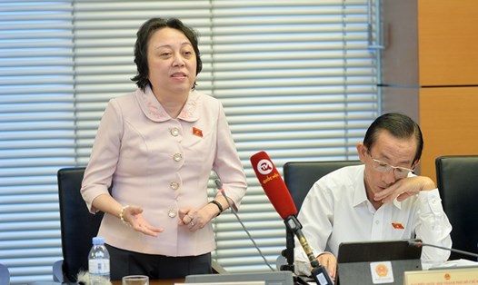 Đại biểu Phạm Khánh Phong Lan đề xuất bỏ quy định kỷ luật đảng viên sinh con thứ ba. Ảnh: Phạm Đông