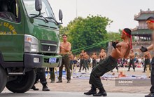 Lực lượng công an thể hiện sức mạnh phi thường ở Đại hội khỏe lần IX
