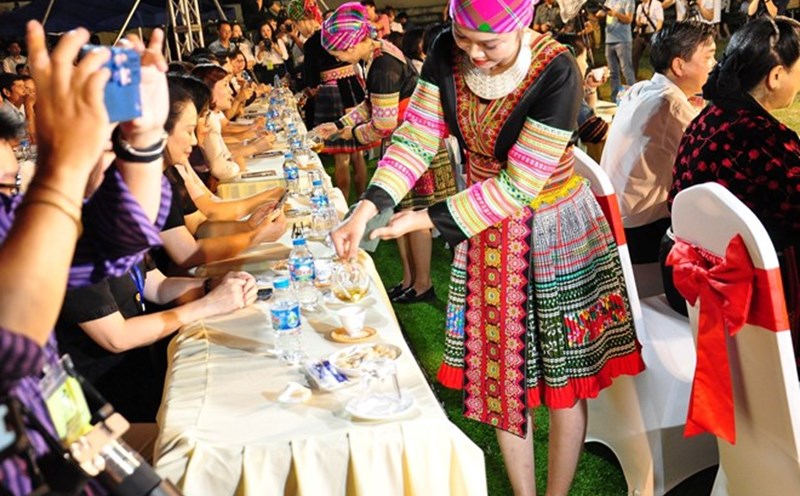 The tea party on the misty mountain top will take place on the evening of October 26. Photo: Thanh Chi