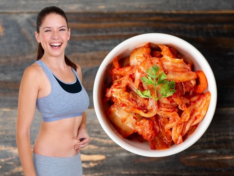 Adding kimchi to your diet will help reduce belly fat effectively. Graphics: Ha May
