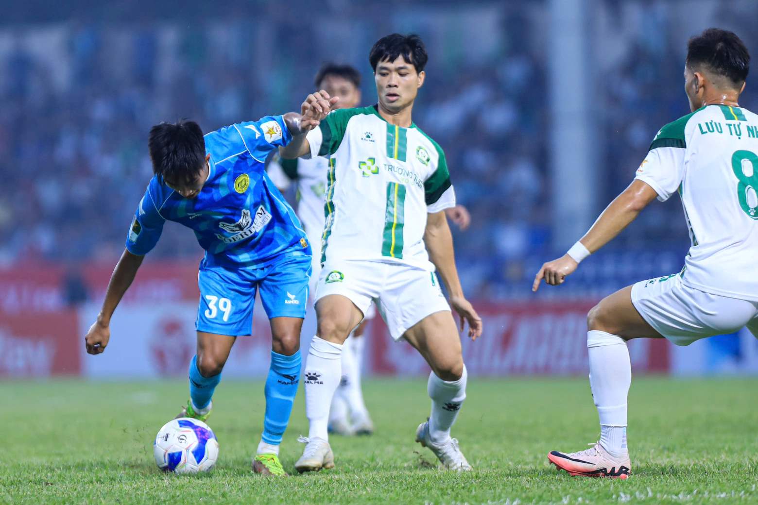 Hoa Binh - Binh Phuoc football video