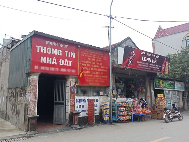 The land and service land segment in the suburbs of Hanoi has recently attracted much attention. Photo: Thu Giang