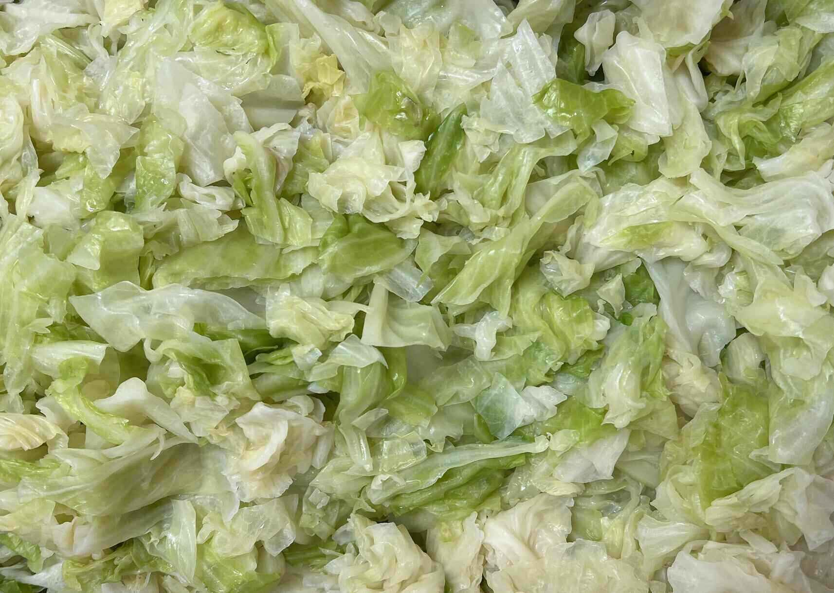 Cabbage can help lower blood sugar but you need to know how to prepare it. Photo: Kieu Vu