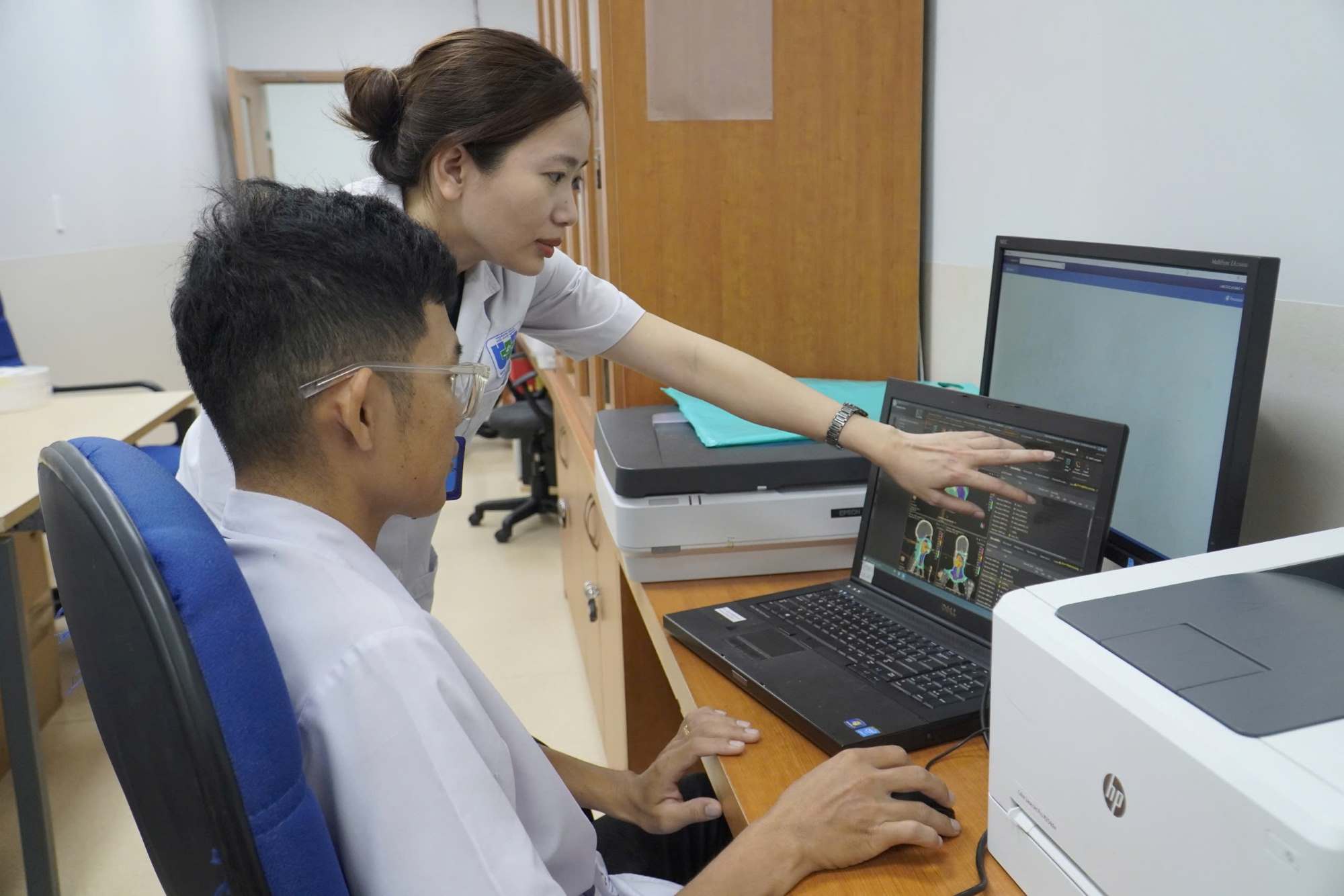 Applying AI in planning radiotherapy for head and neck cancer at Ho Chi Minh City Oncology Hospital. Photo: Ngoc Le