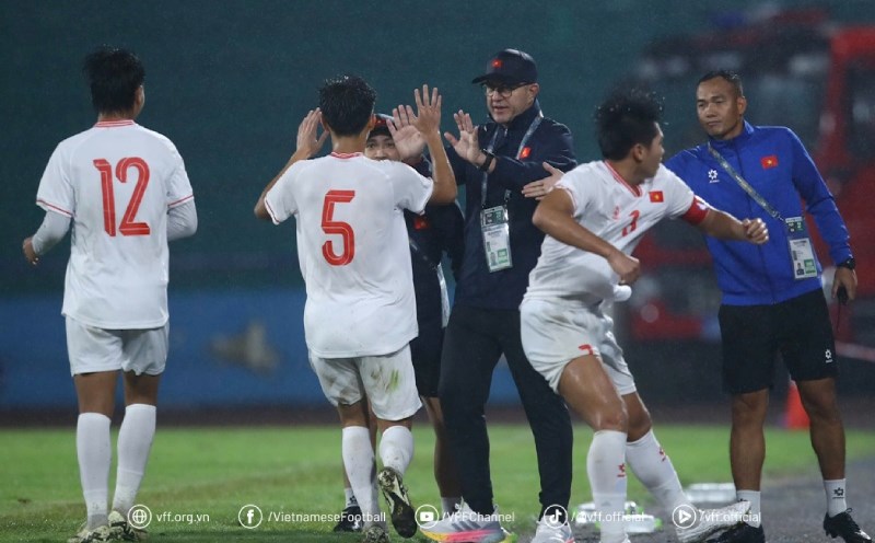 Vietnam U17 won a ticket to the 2025 AFC U17 finals. Photo: VFF