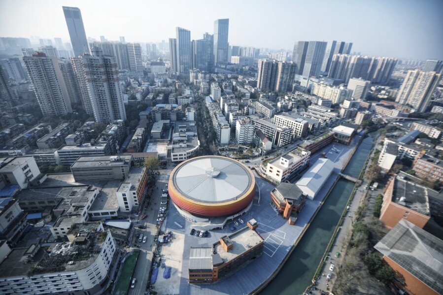 Chengdu City (China) is considering plans for migrants to change their status of residence if they buy a home here. Photo: Xinhua