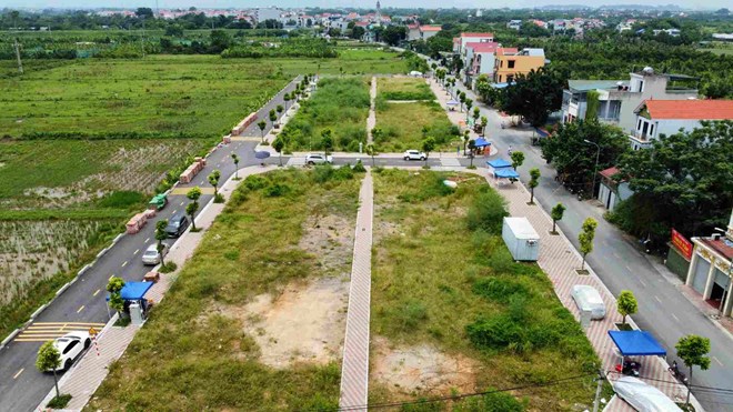 The land has just been auctioned in Thanh Oai district, Hanoi. Photo: Cao Nguyen.