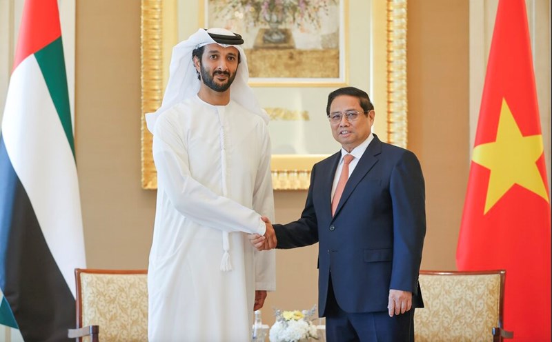 Prime Minister Pham Minh Chinh and UAE Minister of Economy Abdulla bin Touq Al Marri. Photo: VGP