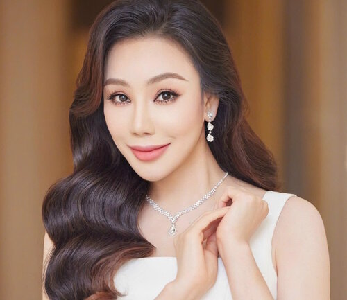 Ca sĩ Hồ Quỳnh Hương khởi xướng làm liveshow tri ân nhà giáo Việt Nam. Ảnh: NVCC