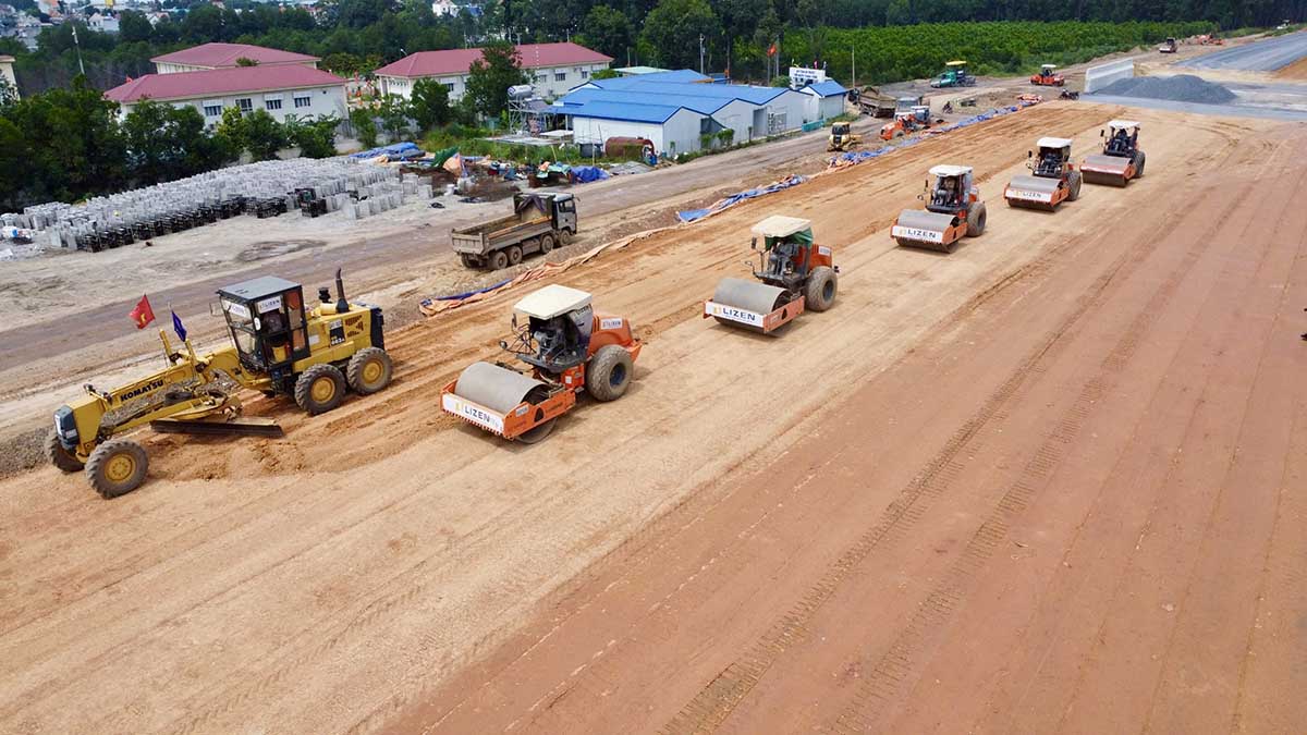 The shape of the 17,800 billion VND expressway through Dong Nai has been revealed. Photo: HAC
