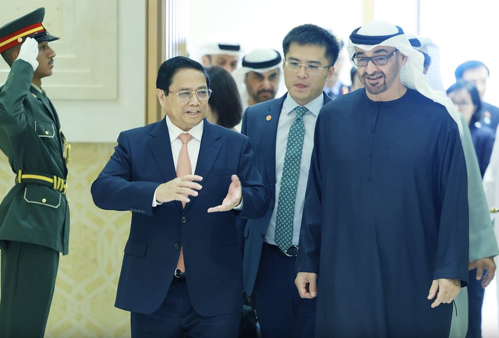 Thu tuong Chinh phu Pham Minh Chinh va Tong thong UAE Sheikh Mohammed bin Zayed Al Nahyan nhat tri 6 trong tam uu tien hop tac. Anh: VGP