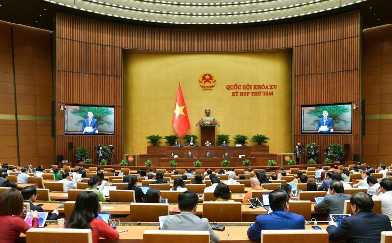 The National Assembly discussed “Implementation of policies and laws on real estate market management and social housing development from 2015 to the end of 2023”. 
Photo: Quochoi