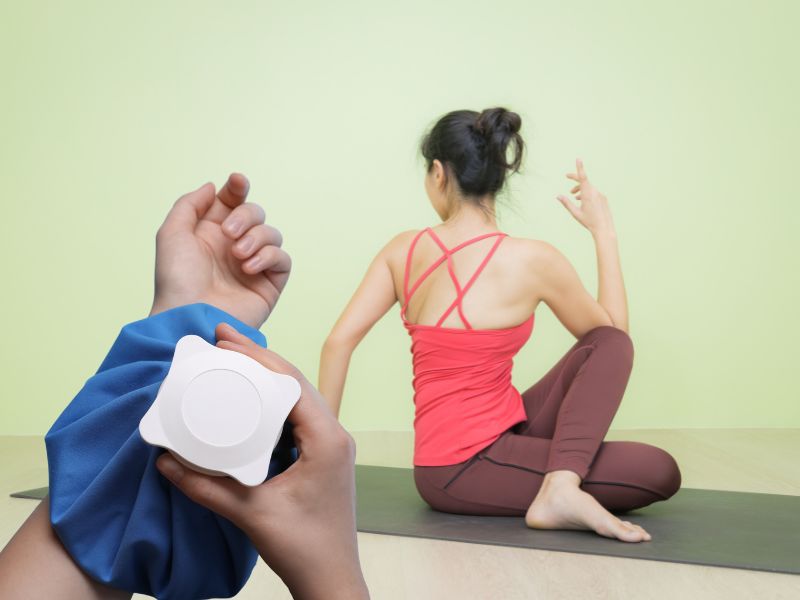 In addition to calcium, we can do some things in the evening to help our bones. Graphics: Ha May