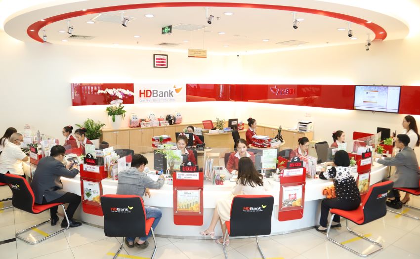 HDBank announced its 9-month business results with pre-tax profit reaching VND12,655 billion, up 46.6% over the same period. Photo: HDBank