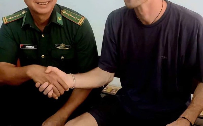 Da Nang returns property to Belgian tourist. Photo: Doan Quang
