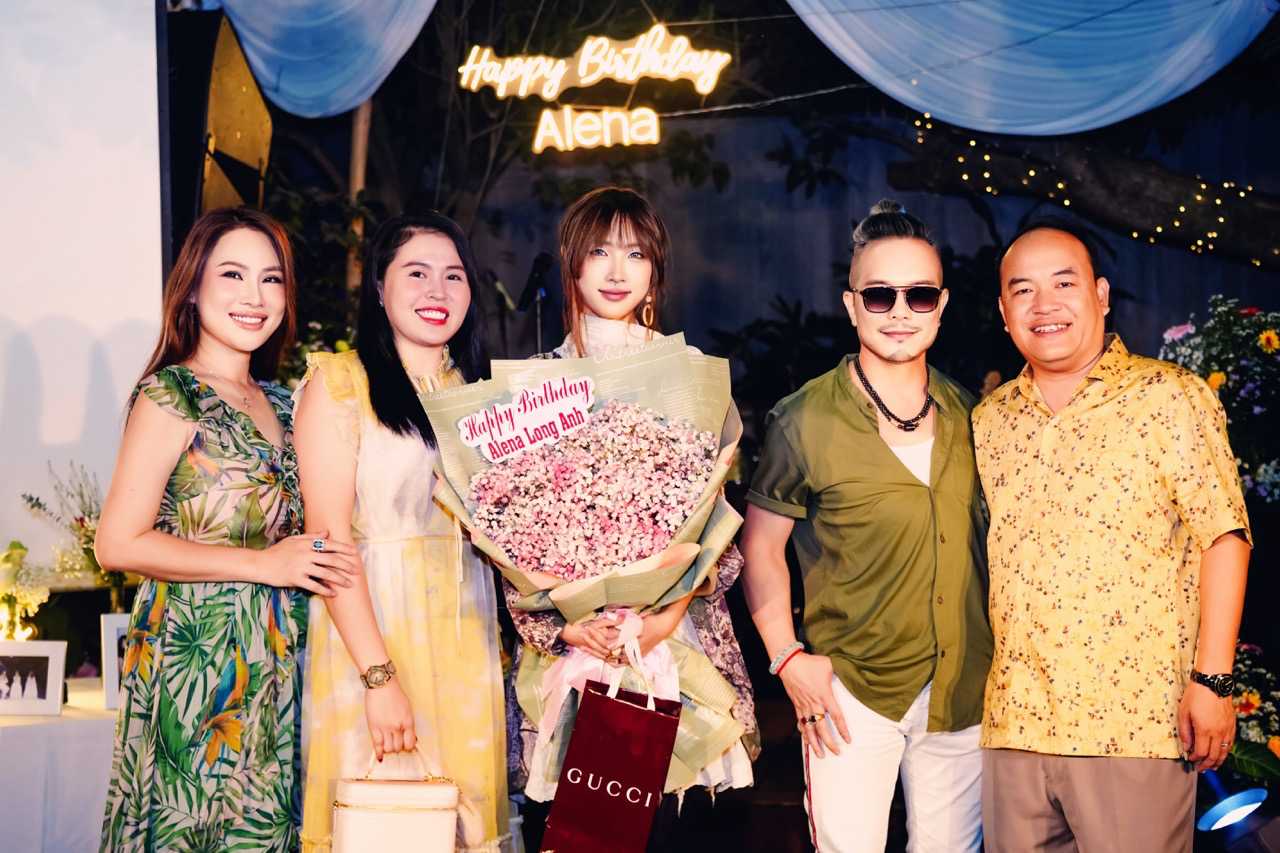 Jimmii Nguyen with his family. Photo: Artist provided.