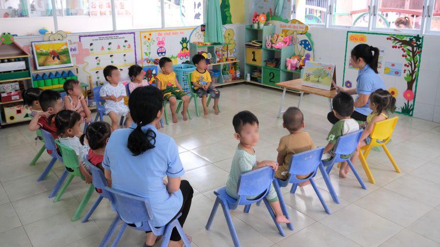 Fun activities for workers' children at the Children's Garden Group. Photo: Phong Linh