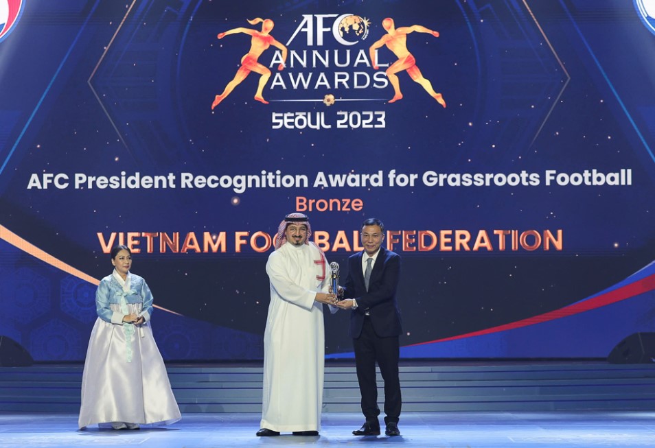 VFF received the AFC President's recognition award for community youth football. Photo: AFC