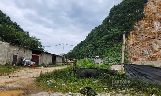 Chủ mỏ đá vôi Lý Quốc vẫn chưa làm hồ sơ xin cấp giấy phép môi trường dẫu ngành chức năng liên tục hối thúc. Ảnh: Tân Văn.